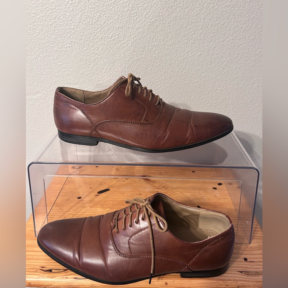 Classic Brown Men's Dress Shoes